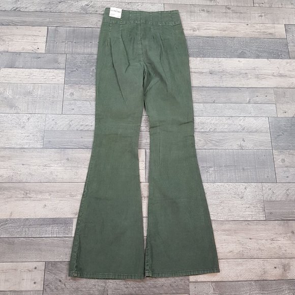 Free People Jayde Corduroy Flare Jeans 27 UK 8 Green High Rise We The Free BN - Picture 2 of 12